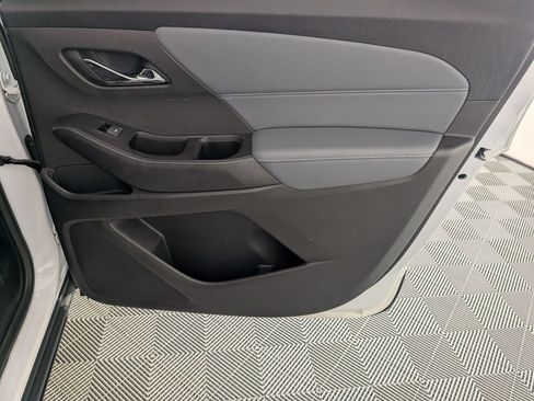 Certified 2020 Chevrolet Traverse LT FWD image 35