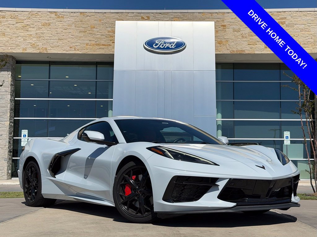 Used 2021 Chevrolet Corvette Stingray Preferred Cpe w/ Z51 Performance Package RWD image 1