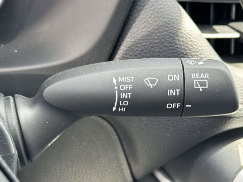 Used 2024 Toyota RAV4 LE AWD/4WD image 25