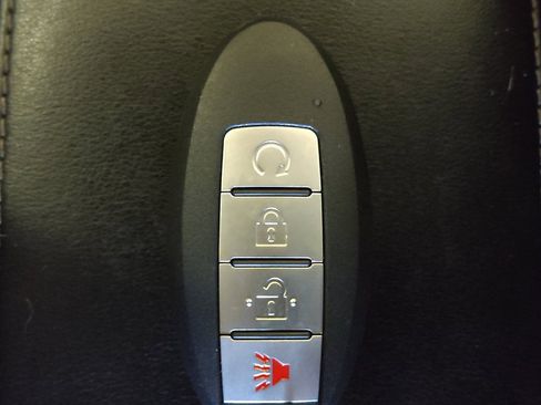 Used 2022 Nissan Kicks SV FWD image 32