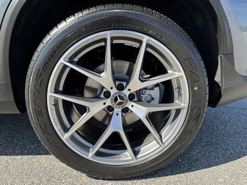 Used 2021 Mercedes-Benz GLC 300 4MATIC w/ AMG Line image 42