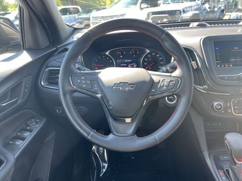 Used 2023 Chevrolet Equinox RS AWD/4WD image 16