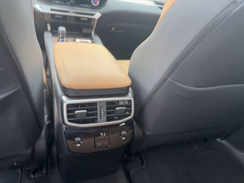 Used 2025 Lexus RX 350 Premium w/ Accessory Package (Z1) image 21