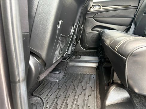 Used 2014 Jeep Grand Cherokee Overland AWD/4WD image 17