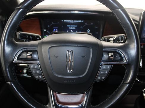 Used 2023 Lincoln Navigator Reserve image 40