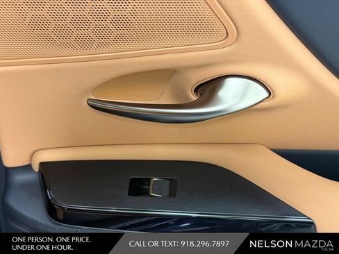 Used 2024 Lexus ES 350 w/ Premium Package FWD image 40