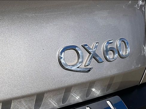 Used 2023 INFINITI QX60 Sensory w/ Vision Package AWD/4WD image 29