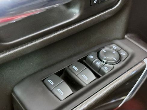 Used 2023 GMC Sierra 3500 AT4 w/ AT4 Premium Plus Package image 18