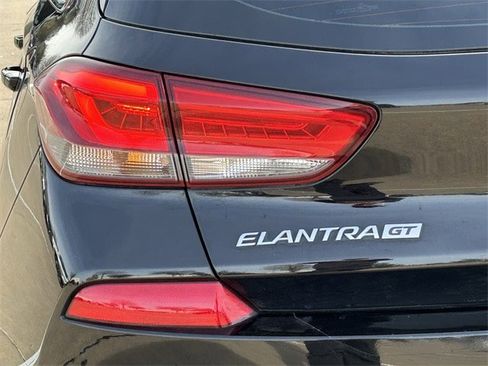 Used 2018 Hyundai Elantra GT Sport w/ Sport Tech Package 04 image 8