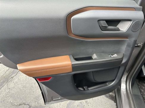 Used 2023 Ford Bronco Sport Outer Banks w/ Tech Package image 11