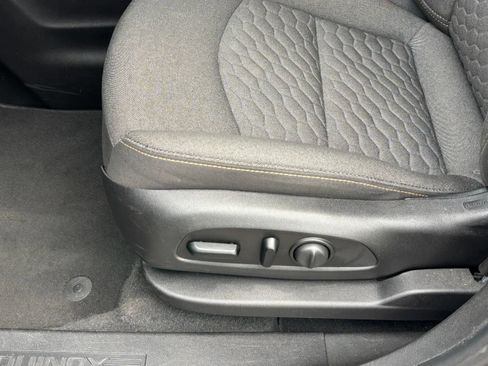 Used 2019 Chevrolet Equinox LT AWD/4WD image 15