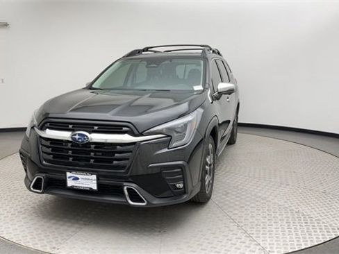 Used 2023 Subaru Ascent Touring image 7
