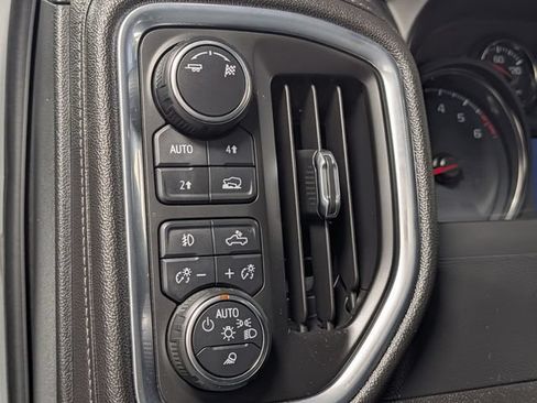 Used 2019 Chevrolet Silverado 1500 LTZ w/ LTZ Plus Package AWD/4WD image 15