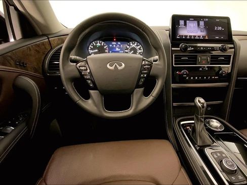 Used 2023 INFINITI QX80 Premium Select w/ Cargo Package image 4