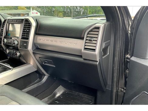 Used 2019 Ford F350 Platinum w/ Platinum Ultimate Package image 17