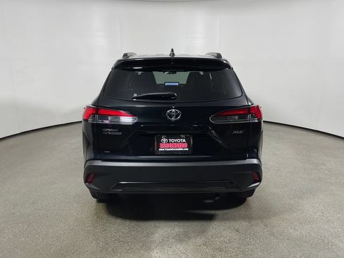 Certified 2026 Toyota Corolla Cross XLE FWD image 4