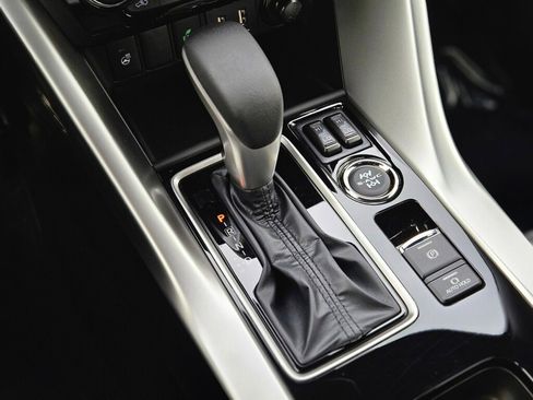 New 2025 Mitsubishi Eclipse Cross SEL image 23