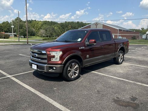 Used 2015 Ford F150 King Ranch w/ Equipment Group 601A Luxury AWD/4WD image 17