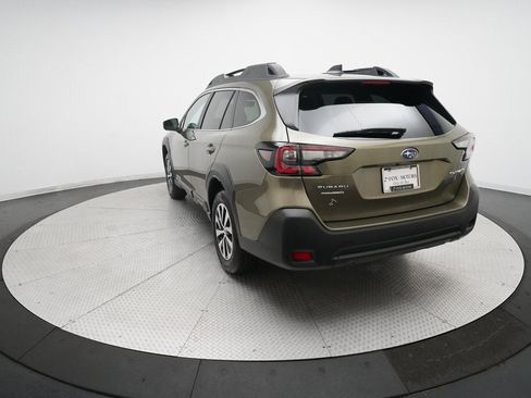 Used 2025 Subaru Outback Premium image 34