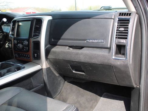 Used 2016 RAM 2500 Laramie w/ Sport Appearance Group image 40