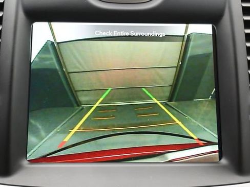 Used 2023 Chrysler 300 Touring L w/ Popular Equipment Group RWD image 21