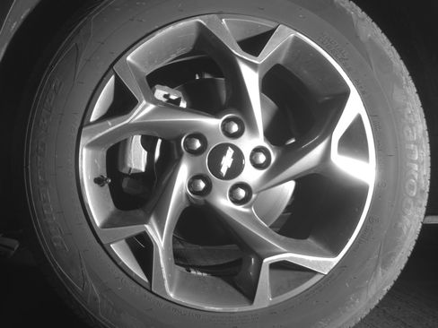 Used 2025 Chevrolet Trax LT FWD image 12