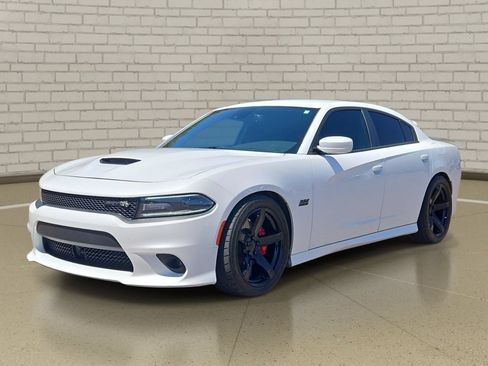 Used 2016 Dodge Charger R/T Scat Pack w/ Technology Group RWD image 1