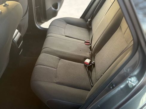 Used 2018 Nissan Sentra S w/ S Midnight Style Package image 13