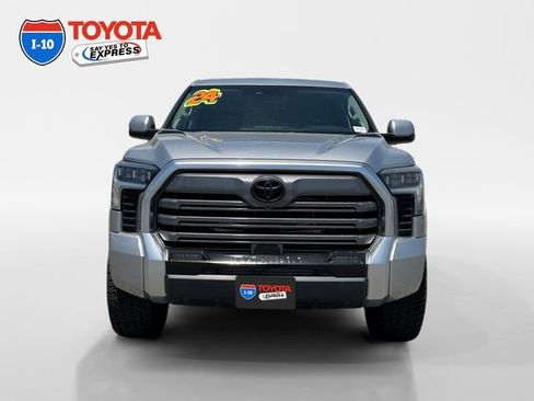 Used 2024 Toyota Tundra Limited AWD/4WD image 8