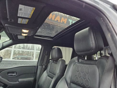 Used 2022 Nissan Frontier PRO-4X image 23