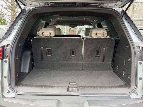 Certified 2023 Chevrolet Traverse LS FWD image 7