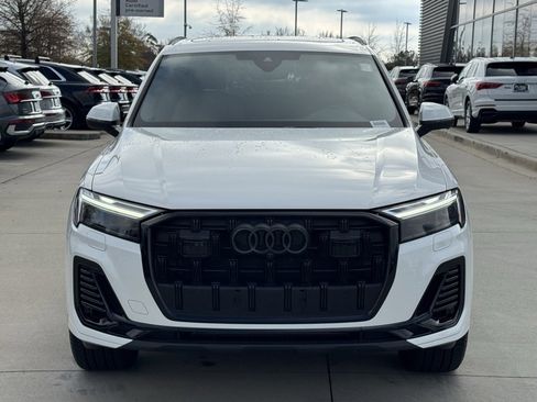 Used 2025 Audi Q7 2.0T Premium w/ Convenience Plus Package image 8