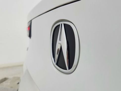 Used 2024 Acura ZDX A-Spec image 17