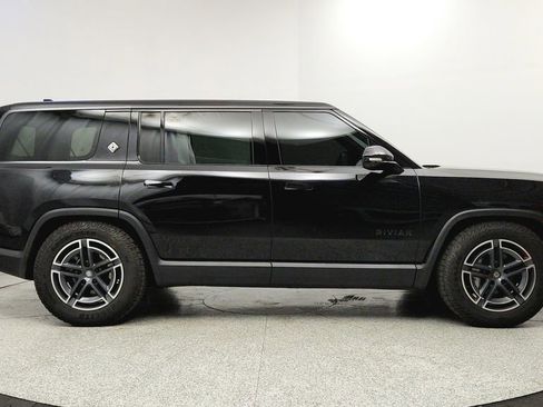 Used 2025 Rivian R1S Adventure image 6