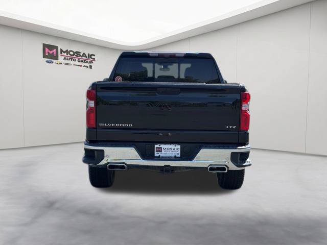 Used 2021 Chevrolet Silverado 1500 LTZ w/ LTZ Premium Package AWD/4WD image 6
