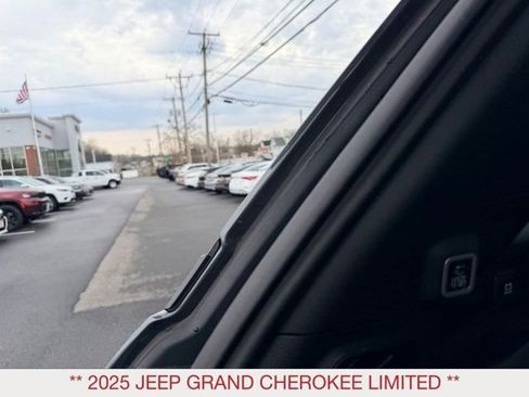 Certified 2025 Jeep Grand Cherokee Limited w/ Trailer Tow Package image 17