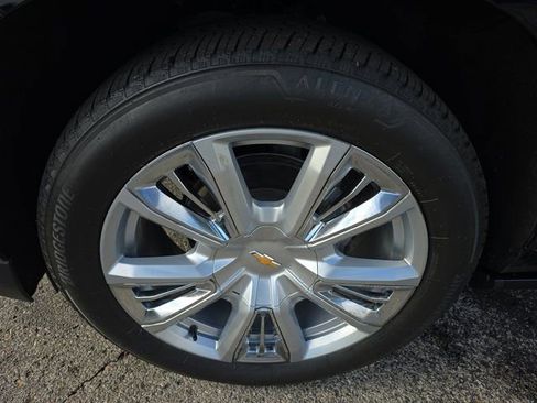 Used 2023 Chevrolet Tahoe High Country image 11