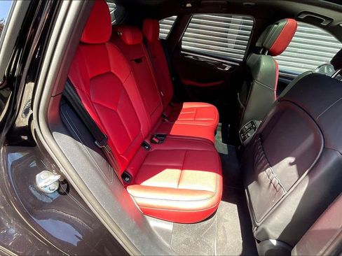 Certified 2025 Porsche Macan image 21