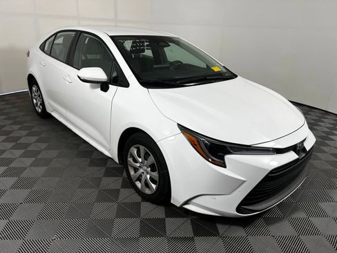 Certified 2026 Toyota Corolla LE FWD image 3