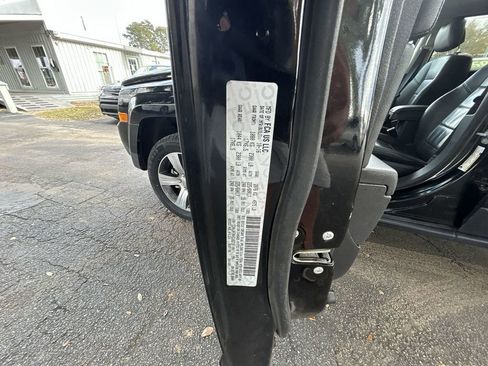 Used 2017 Jeep Patriot High Altitude image 23