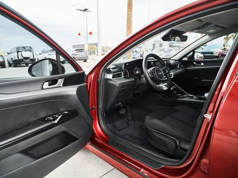 Used 2023 Kia K5 LXS FWD image 17