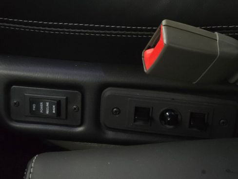 New 2025 GMC Savana 2500 Extended w/ Driver Convenience Package image 27