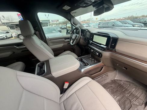 Used 2024 GMC Sierra 2500 SLT w/ SLT Premium Package image 25