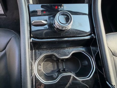 Used 2023 Jeep Grand Cherokee Limited image 27