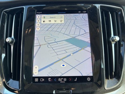 Used 2024 Volvo S60 B5 Core image 16