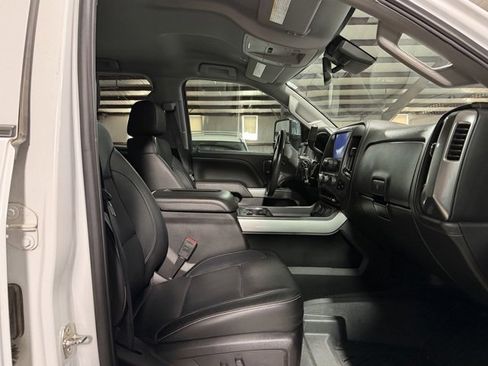 Used 2019 Chevrolet Silverado 2500 LTZ w/ Duramax Plus Package image 11