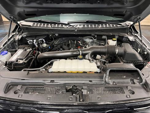 Used 2024 Ford Expedition XLT image 20