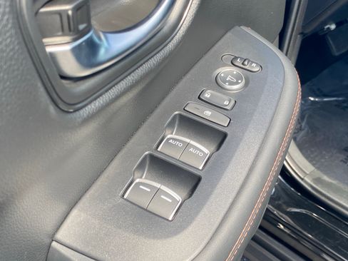 Certified 2026 Honda HR-V Sport image 16