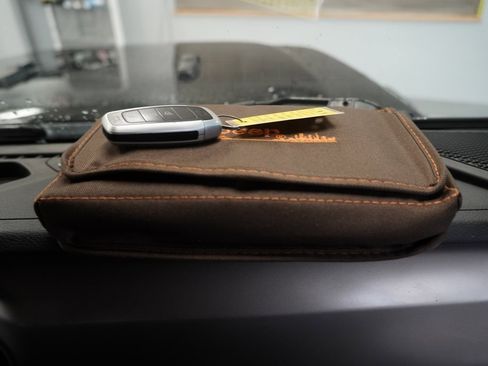 Used 2018 Jeep Wrangler Sport image 31