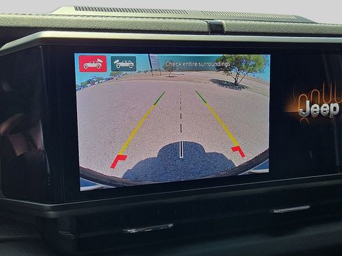 Used 2024 Jeep Wrangler High Altitude AWD/4WD image 27